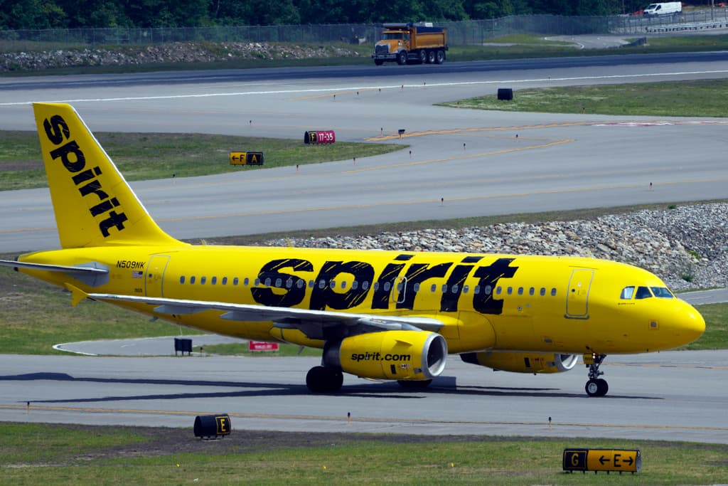 Spirit Airlines se declara en bancarrota por segunda vez en menos de un año: ¿cómo te afecta para tus viajes?