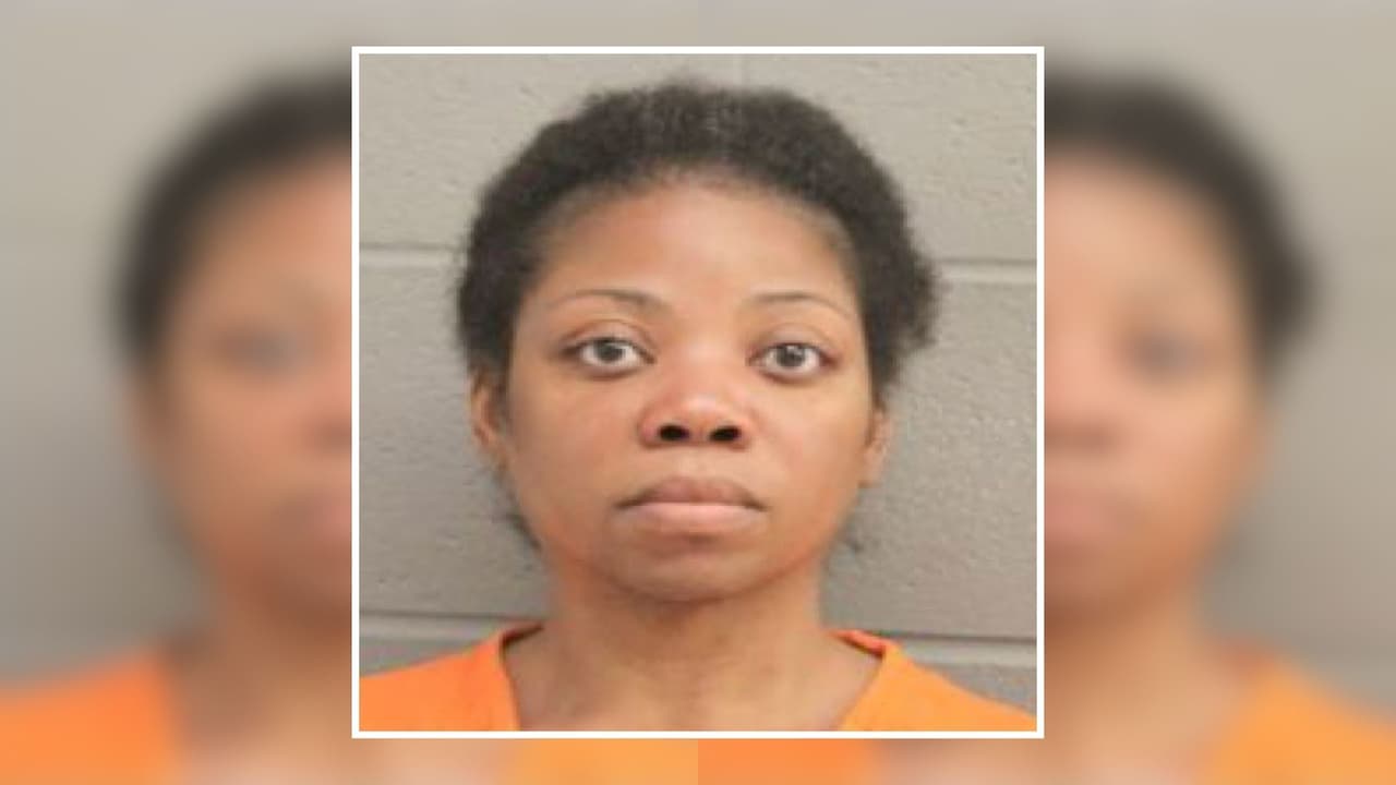 Una madre se encuentra en una prisión de Texas acusada de conducir ebria con dos niños al interior del auto