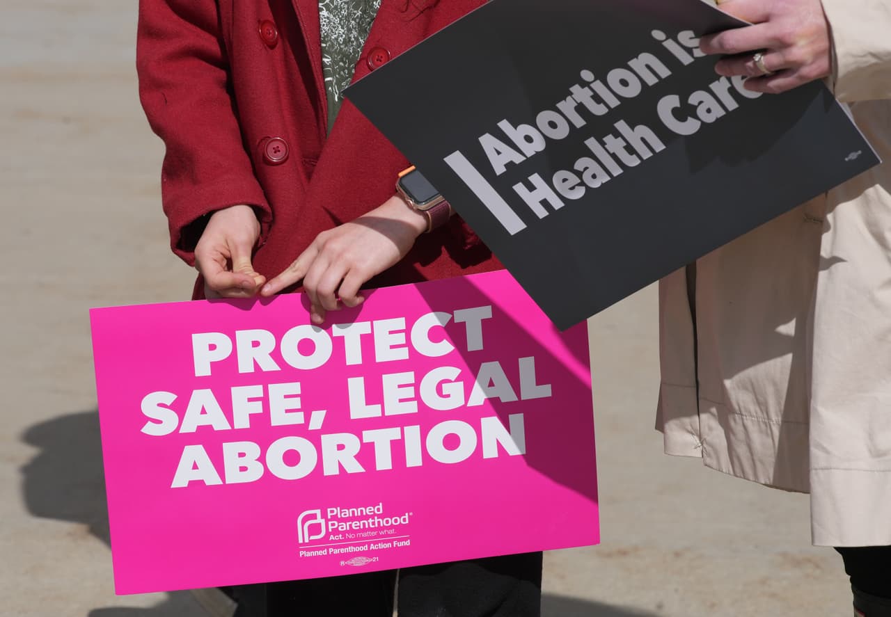 Juez retrasa 14 días la entrada en vigor de la ley antiaborto de Utah