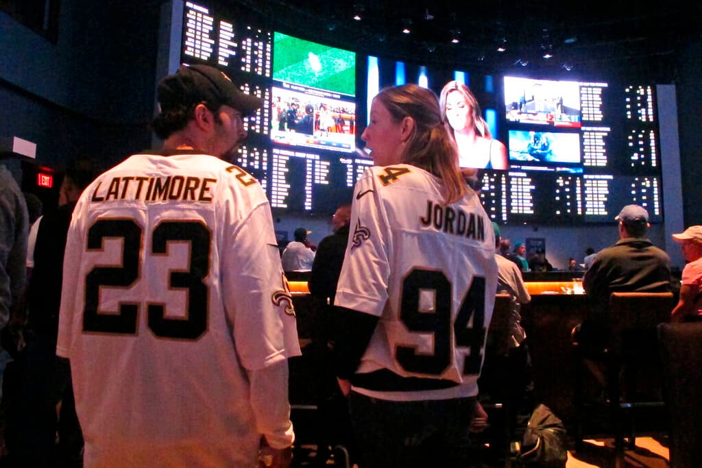 Mujeres que apuestan: creciente interés femenino en un espacio históricamente masculino