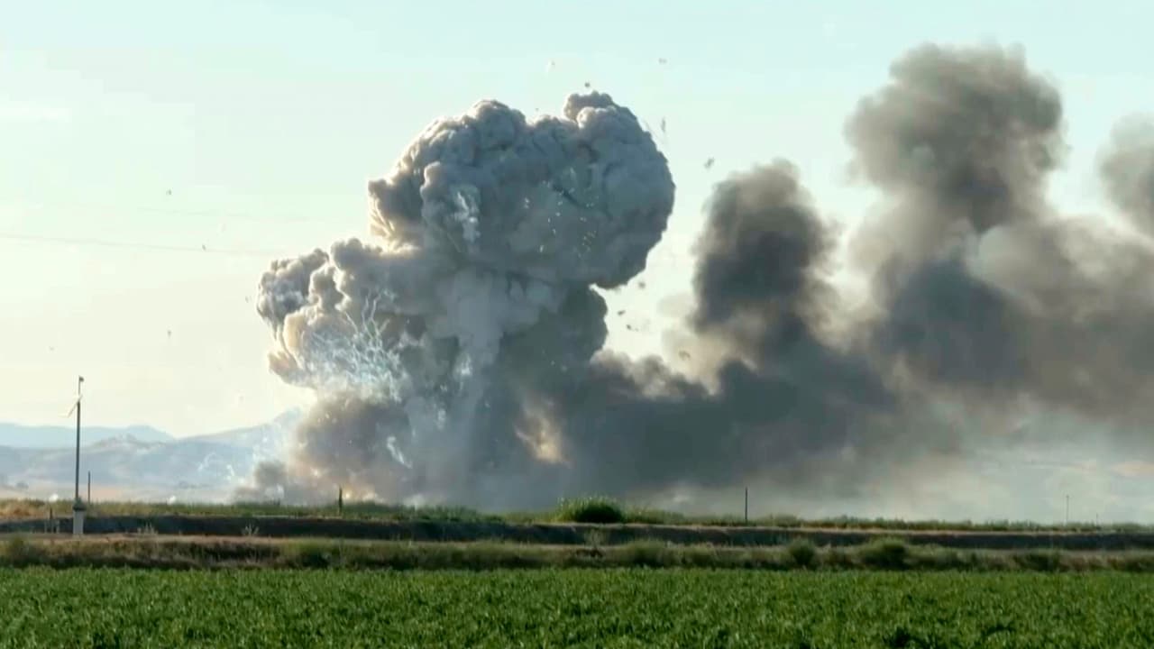 Recuperan cuerpos de siete víctimas tras explosión en Esparto; inicia identificación por ADN