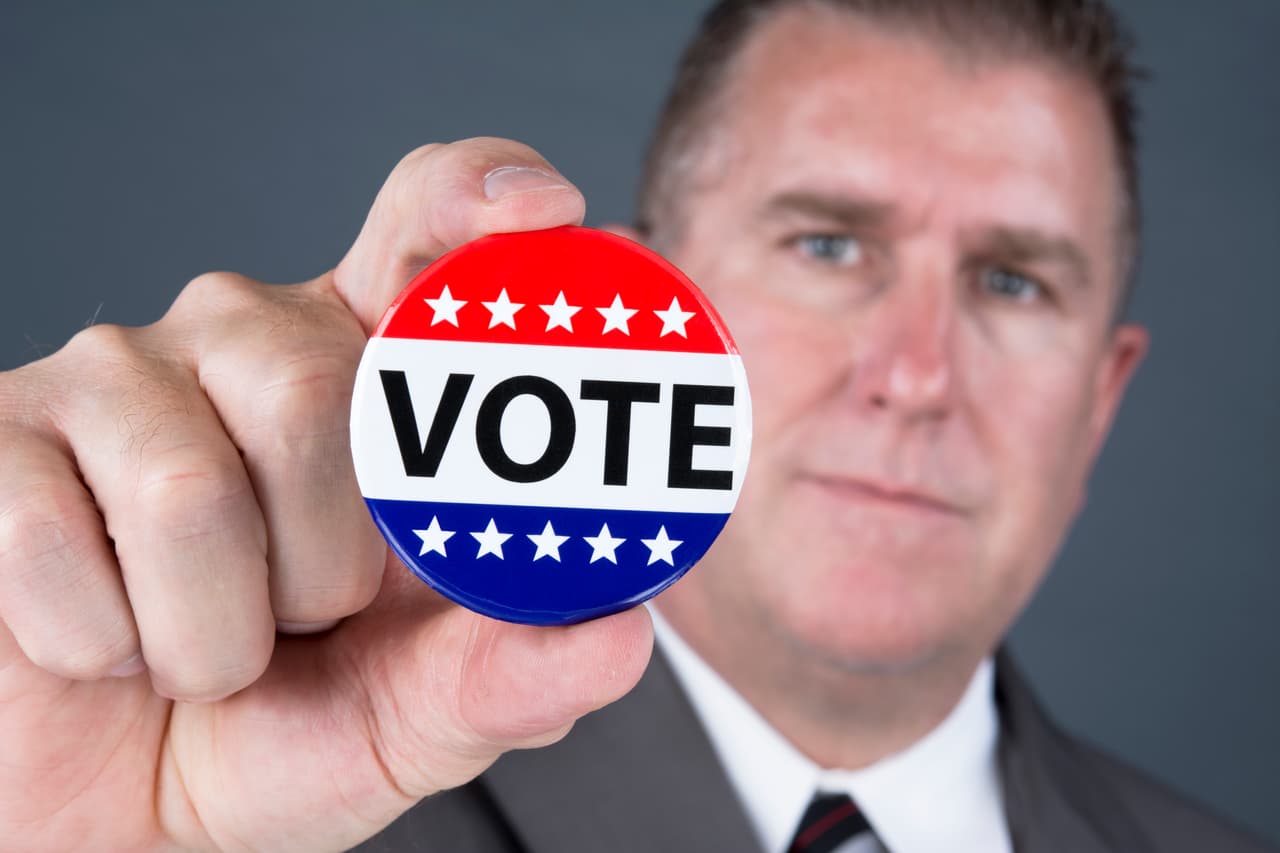 Grupos latinos se unen y lanzan campana para recuperar el voto hispano en comicios de noviembre