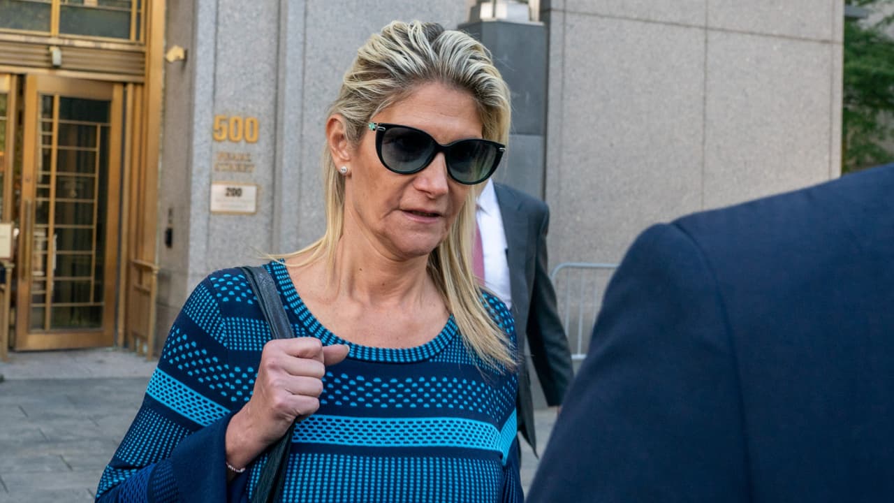 Condenan a cuatro años y medio de prisión a Nadine Menéndez, esposa del  exsenador Bob Menéndez