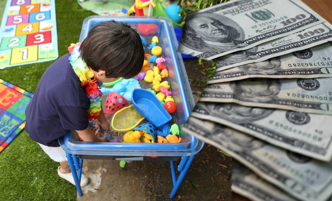 La
<b><a href="https://www.nyc.gov/site/acs/for-families/home.page" target="_blank">Administración de Servicios para Niños de la Ciudad de Nueva Yor</a></b>k ofrece ayuda a las familias para conectarlos con una serie de servicios y recursos gratuitos.
<br>Para encontrar servicios en su área,
<b>puede llamar al (212) 676-7667</b> o
<b><a href="https://www.nyc.gov/site/acs/for-families/home.page" target="_blank">dar clic en este enlace</a></b>.