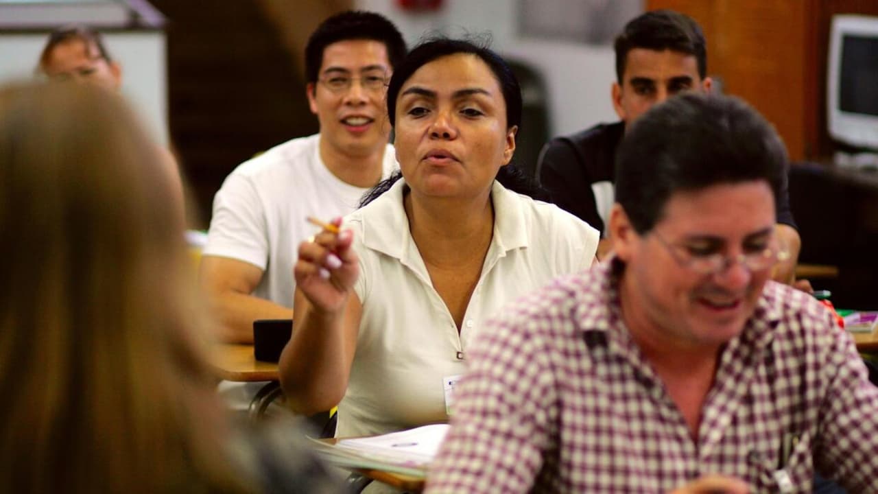 A través del programa de Centros de Apoyo para el Aprendizaje de Inglés, la Ciudad de Nueva York financia organizaciones no gubernamentales para que puedan dar
<b><a href="https://www.univision.com/local/nueva-york-wxtv/ciudad-nueva-york-cursos-ingles-gratis-inscribir" target="_blank">clases gratuitas</a>, a nivel inicial e intermedio, con We Speak NYC</b>.
<a href="https://wespeaknyc.cityofnewyork.us/classes-near-you/" target="_blank">Haz clic aquí para inscribirte</a>.