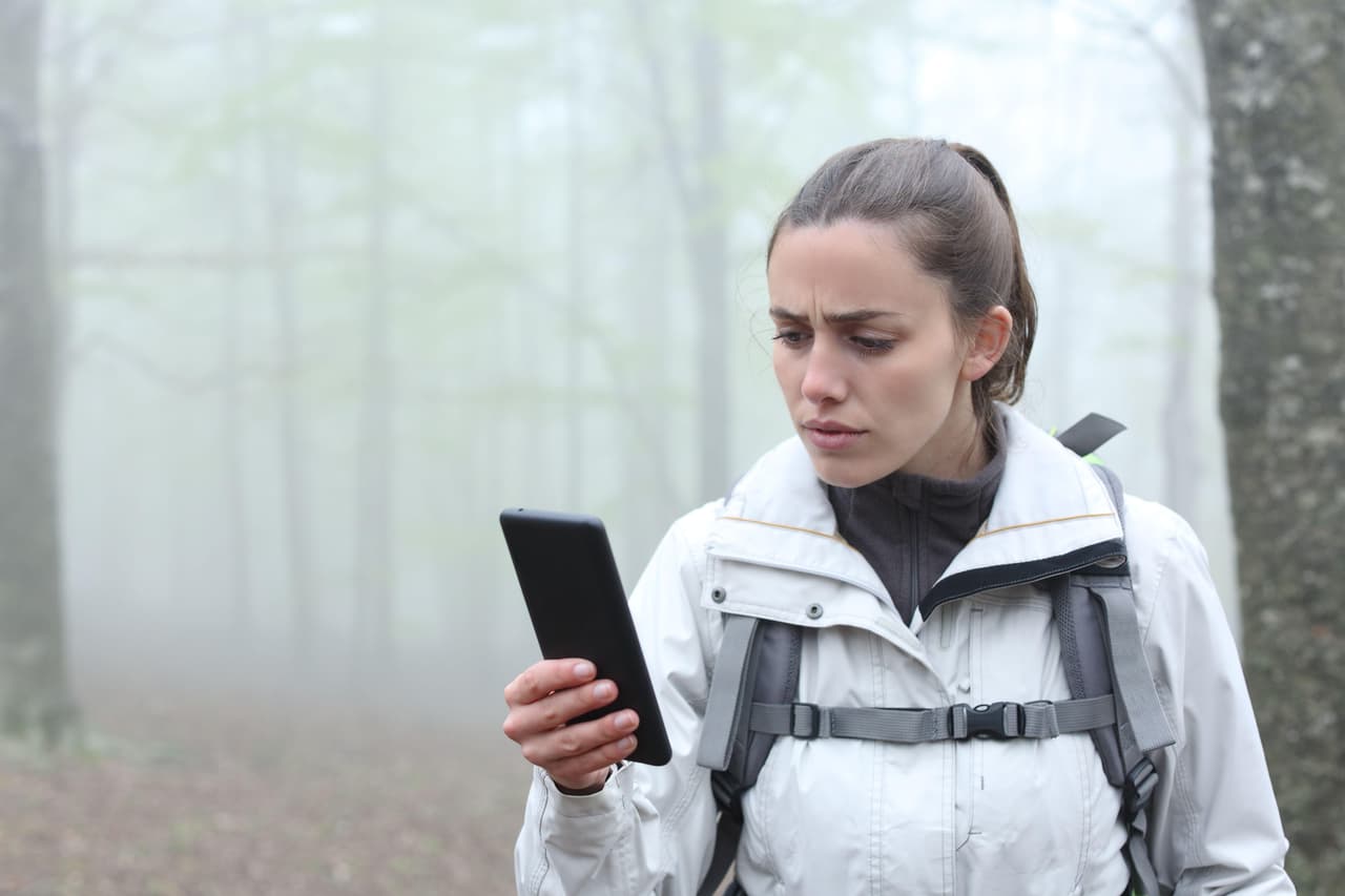 En Android y en iOS, los celulares cuentan con opciones para compartir y conocer una ubicación de un dispositivo aún cuando se haya apagado.