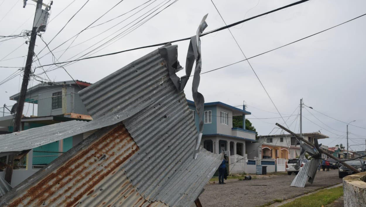 Tornado provoca daños "millonarios" en Arecibo, según el alcalde 'Tito' Ramírez