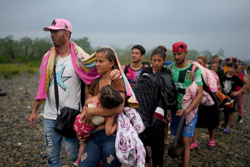 Alcalde da plazo de 60 días a inmigrantes en refugios de NY para encontrar vivienda