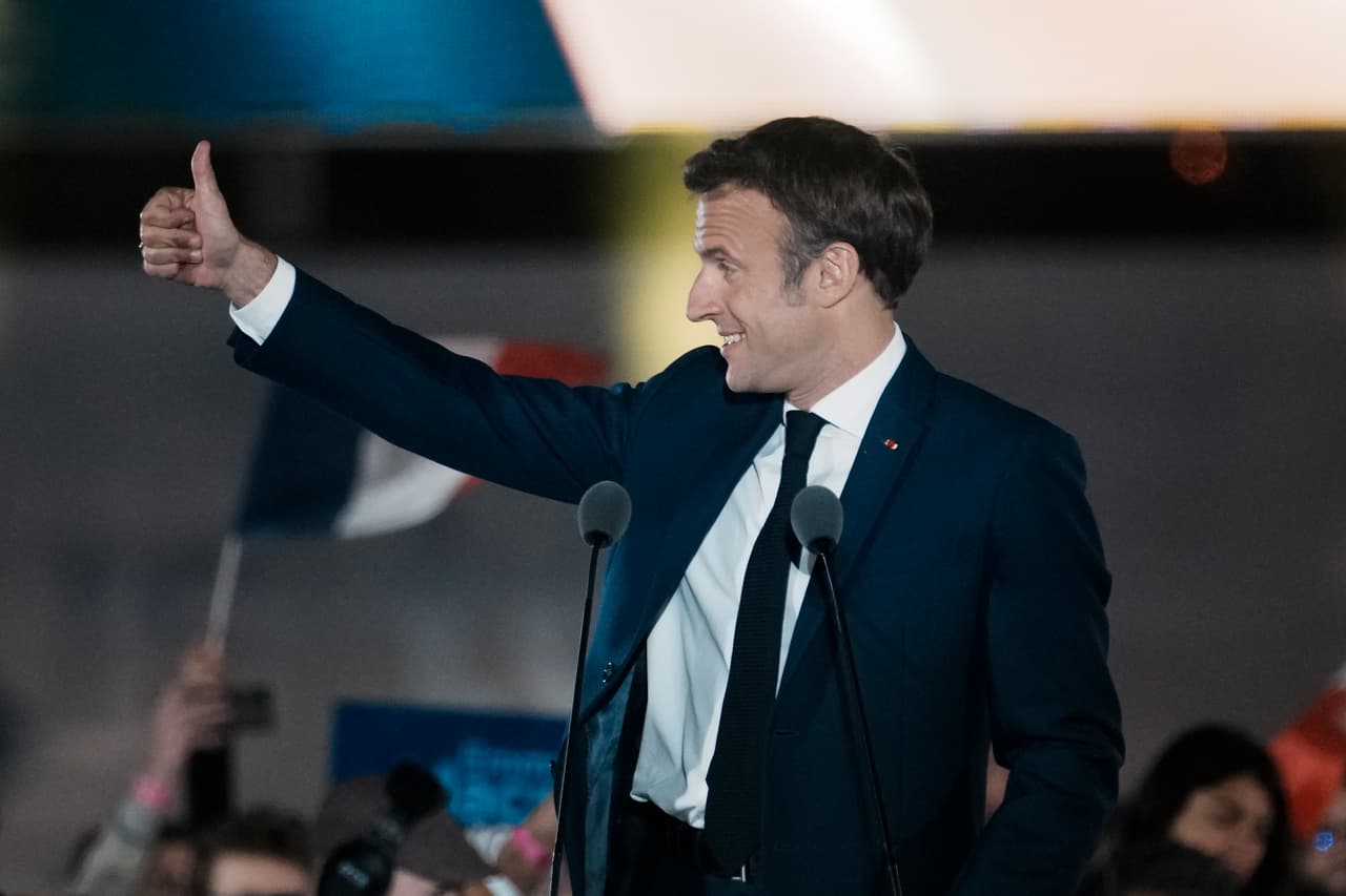 Francia rechaza a la ultraderecha y Emmanuel Macron seguirá como presidente, según las primeras proyecciones