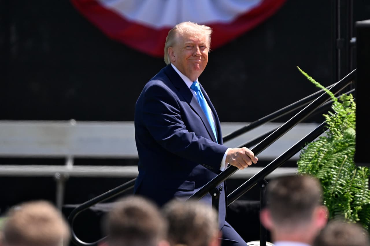 Trump tendrá revisión médica este martes en el Centro Médico Walter Reed en medio de cuestionamientos sobre su salud