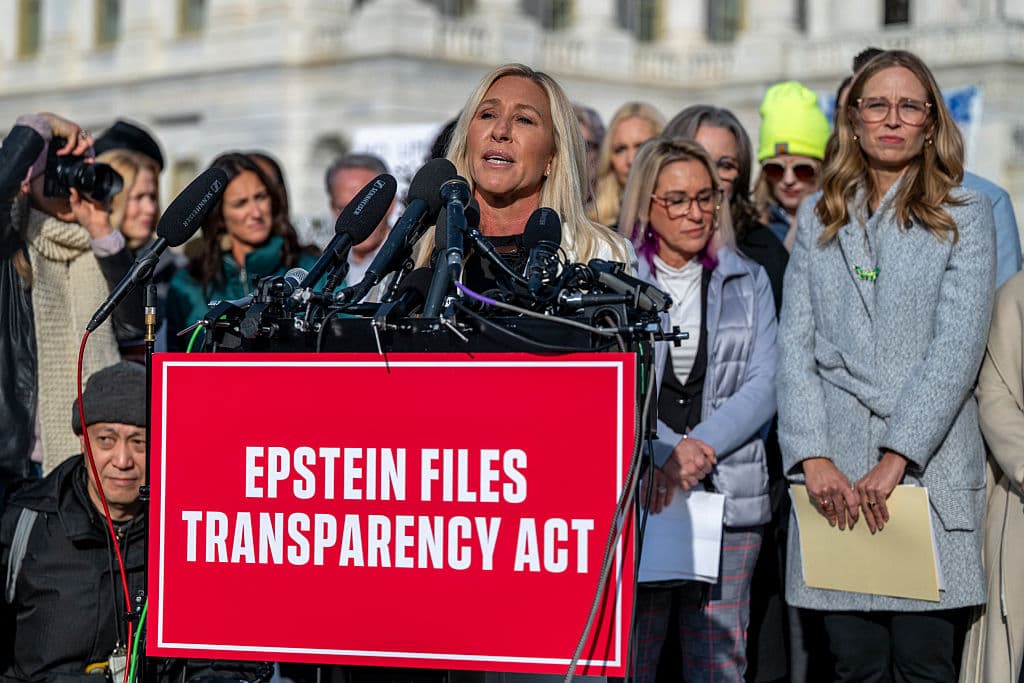 Marjorie Taylor Greene renuncia tras romper con Trump por archivos de Epstein