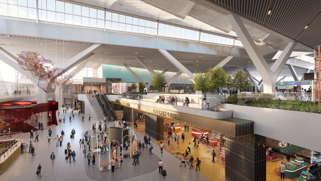 Se construye en la zona que ahora ocupan la
<b>Terminal 1, la Terminal 2 recientemente cerrada y la antigua Terminal 3</b>.
<br>