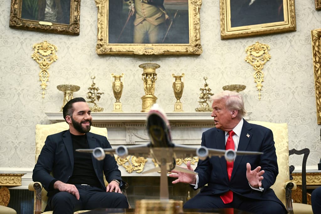 Bukele dice que no permitirá el regreso a EEUU de un "terrorista", al referirse al salvadoreño enviado por error al Cecot