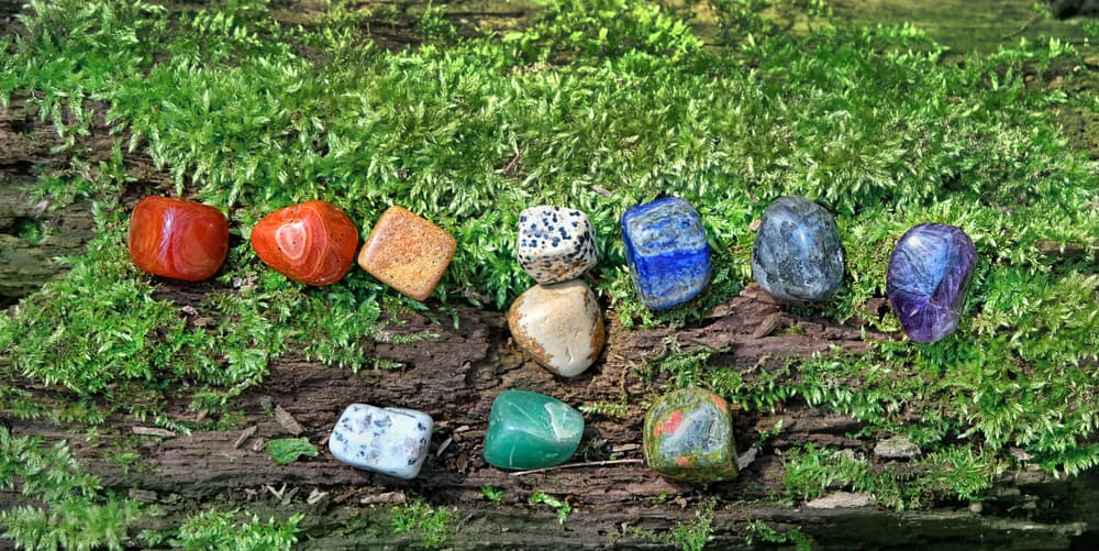 No obstante, estos poderes o energía que tienen los cristales tienen su límite y sus cuidados. ¿Has notado cómo al principio te puede ir de maravilla con una pero de repente como que se le ha agotado la 'pila'?