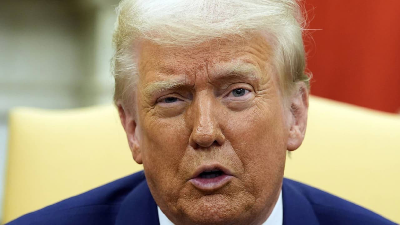 La particular fijación de Trump con la monarquía (y su gusto por autodenominarse "rey")