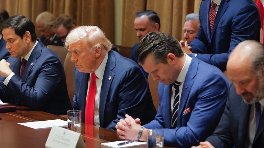 ¿Qué es CREC, el grupo nacionalista cristiano que ha sido relacionado con el secretario de Defensa, Pete Hegseth?