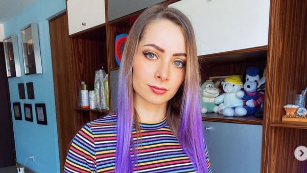 Presentan videos como evidencias en caso de YosStop, hermana de Ginny Hoffman, acusada de pornografía infantil