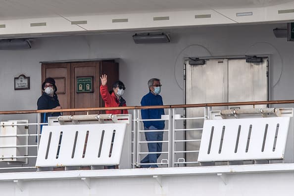 La vida en el barco del virus