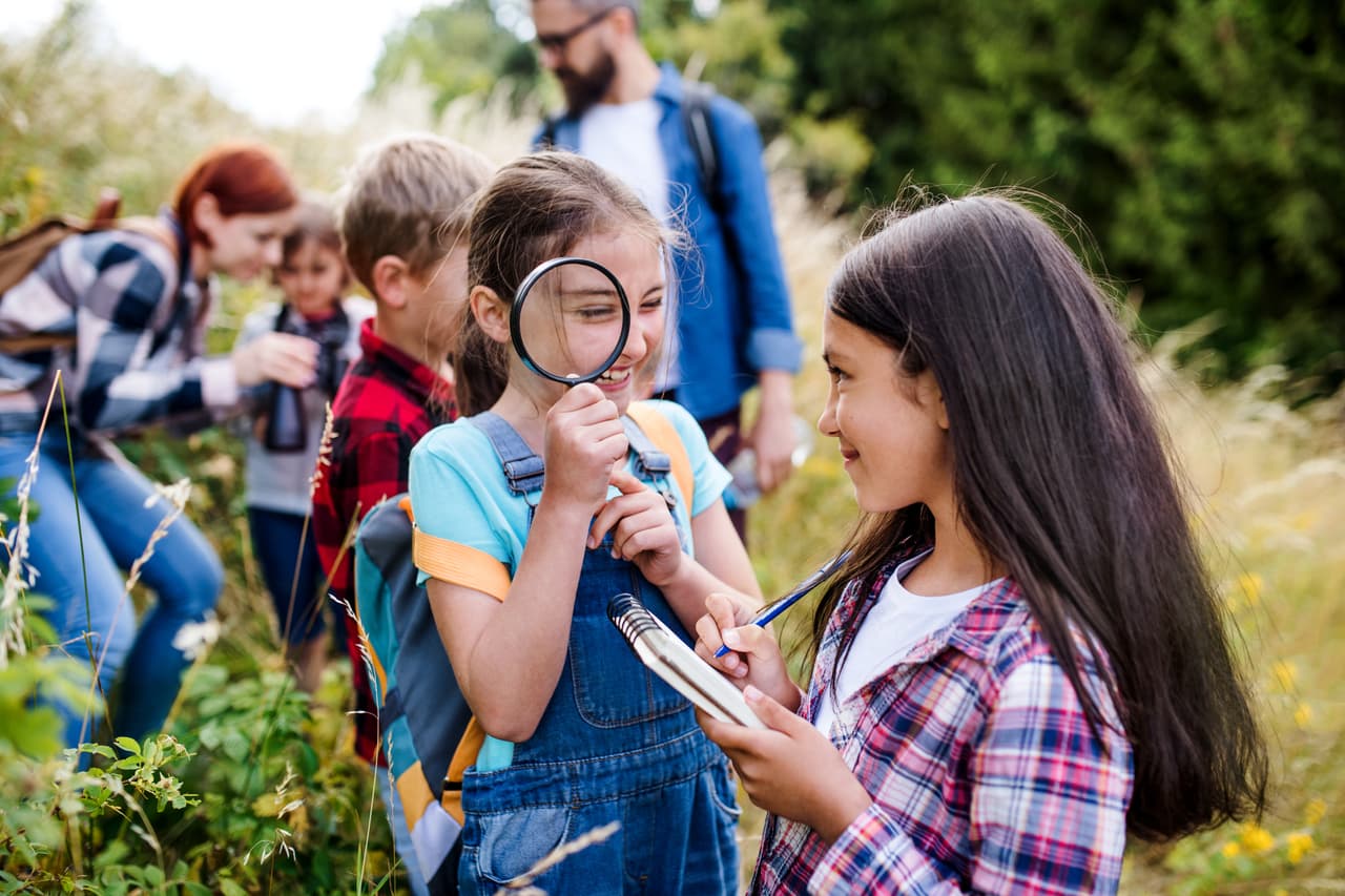 <b>Puesto 22: recreadores</b>. Dirigen actividades en campamentos de verano, parques y más, muchos de estos suspendidos por el coronavirus. Se proyecta que aproximadamente una de cada seis personas en este campo dejará la ocupación anualmente entre 2018 y 2028, lo que equivale a más de 70,600 personas por año.