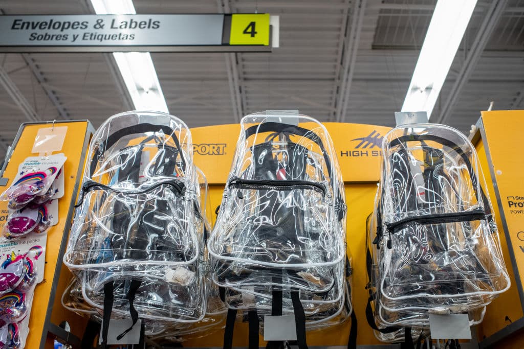 Regreso a clases en Austin: ¿qué distritos escolares piden mochilas transparentes o de malla?