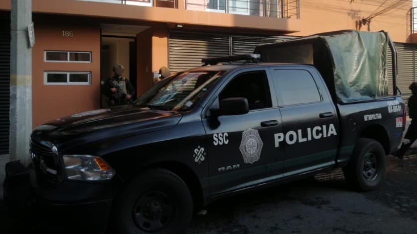 Las sofisticadas operaciones de un 'call center' desmantelado en México para extorsionar a clientes de bancos