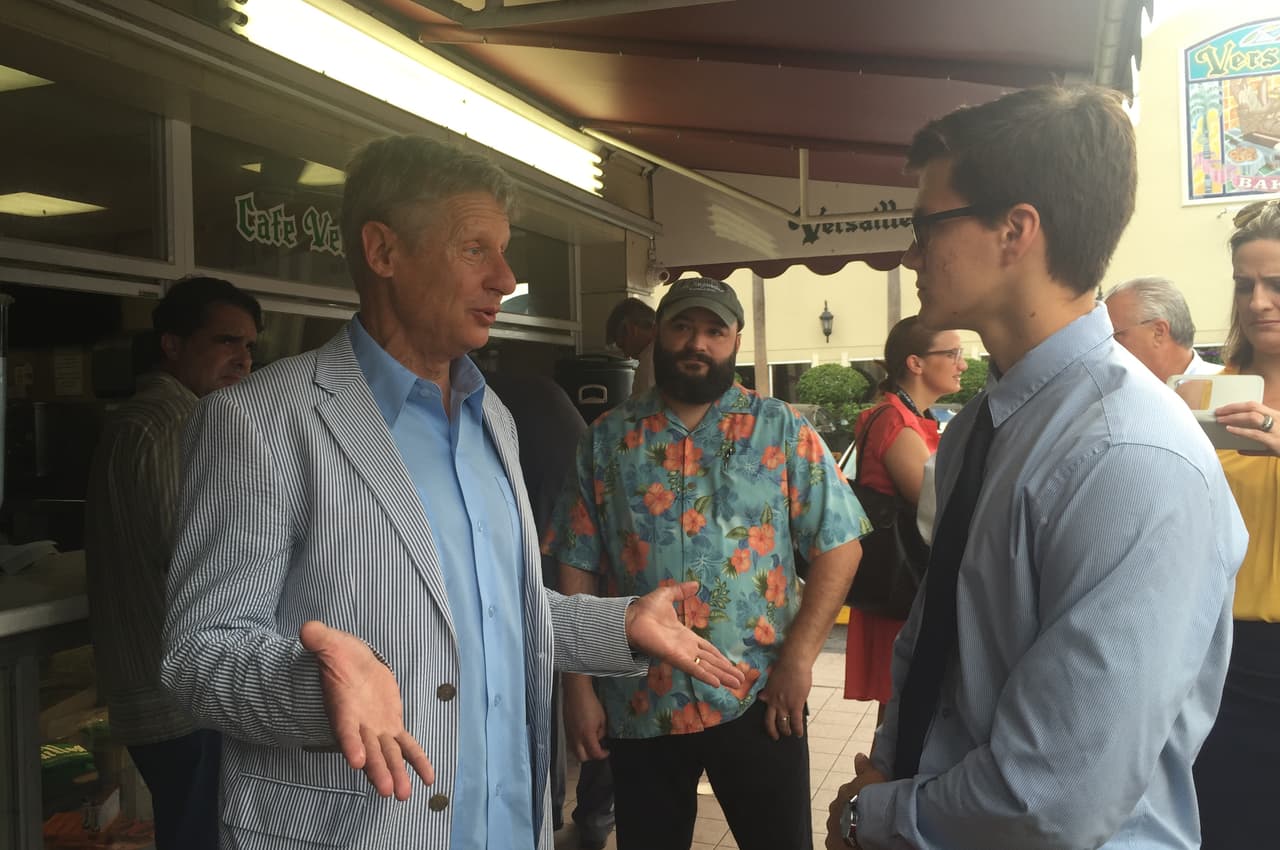 Del Chipotle al Café Versailles, un día con el candidato libertario Gary Johnson en Miami