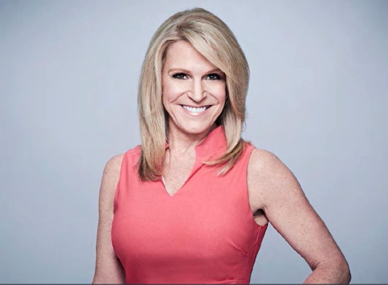 Hallan sin vida en Virginia a Alice Stewart, comentarista política de CNN