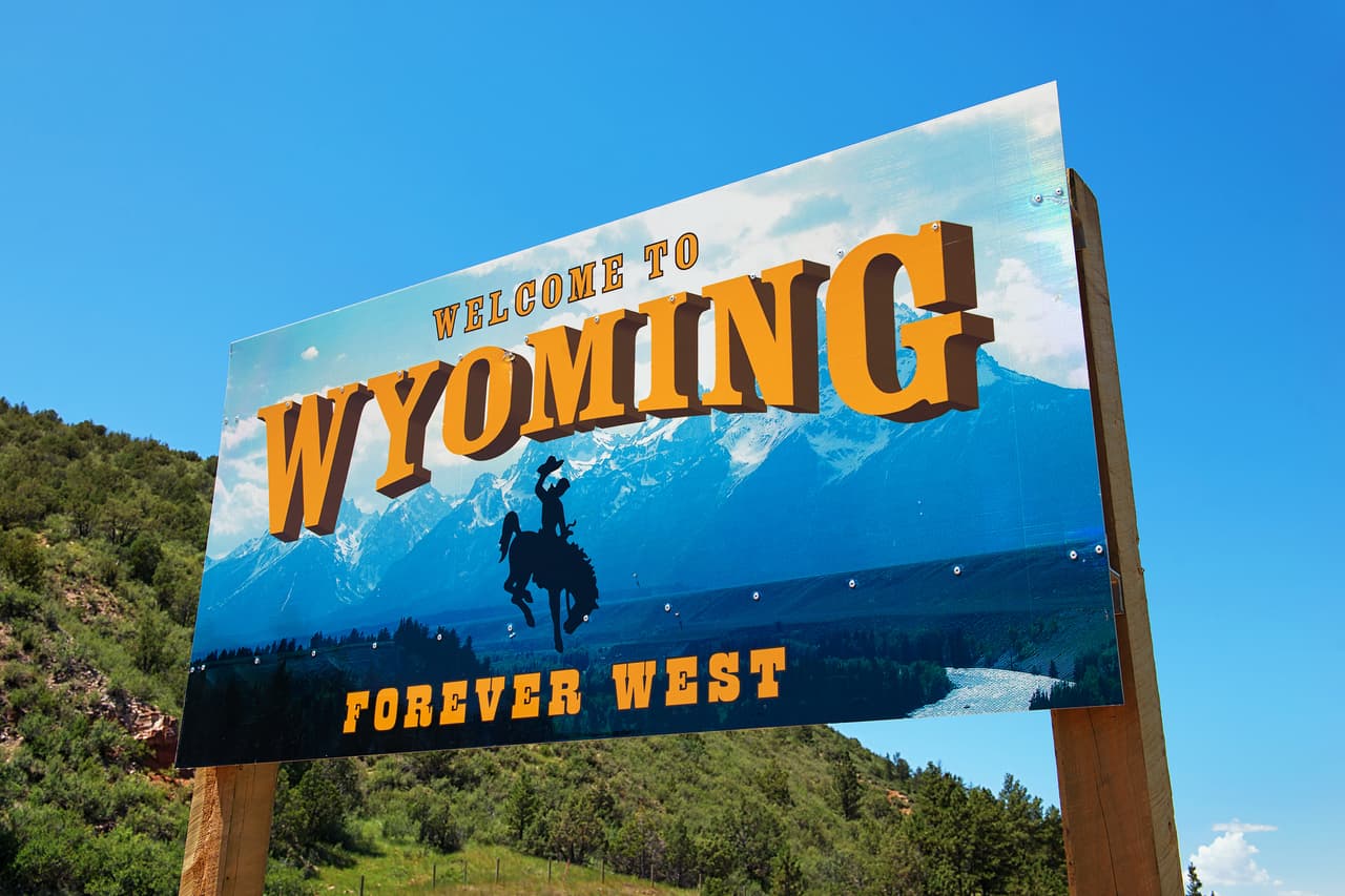 <h3 class="cms-H3-H3">8. Wyoming</h3>
<br>
<br>Es el estado menos poblado del país (tiene poco más de medio millón de habitantes) y tampoco recauda taxes a quienes ganan la lotería.
<br>