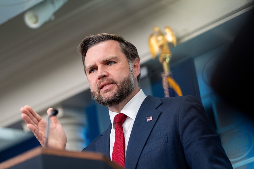 JD Vance admite que los agentes de ICE cometen errores y afirma que el gobierno tiene la responsabilidad de investigar los casos