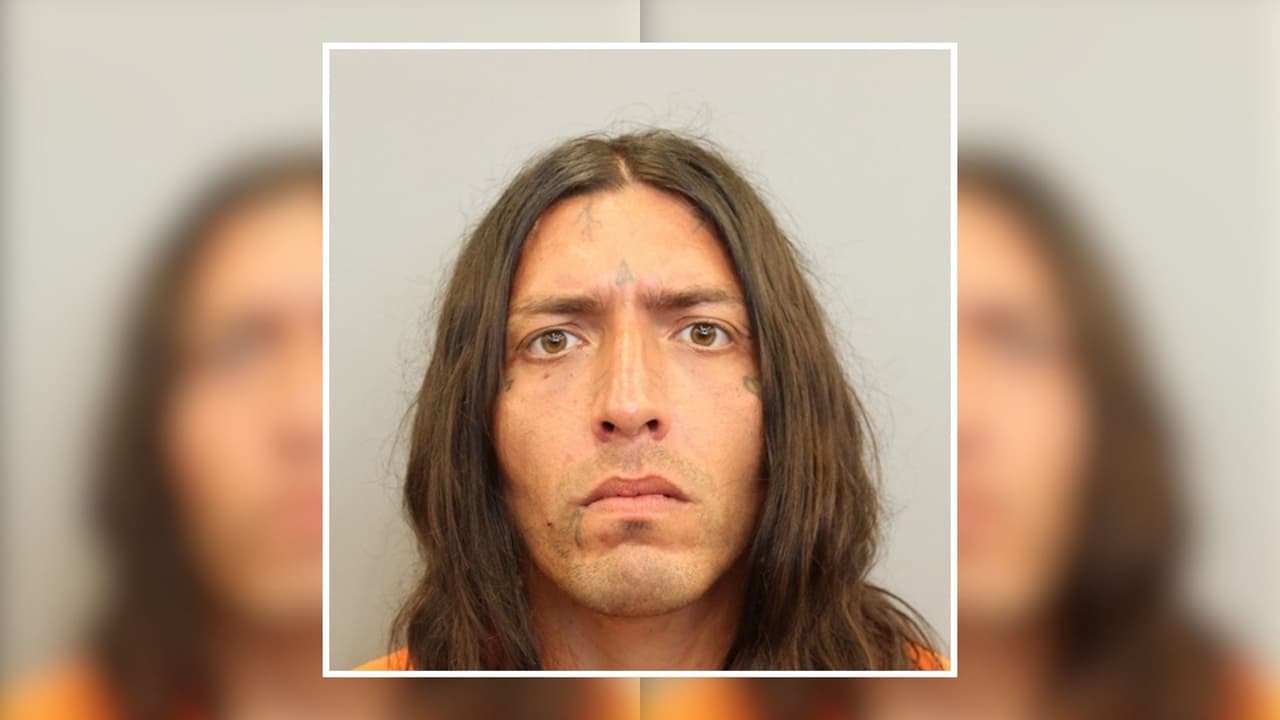 Acusan a un hombre de asesinar con un destornillador a un anciano en Houston: se expone a pena capital