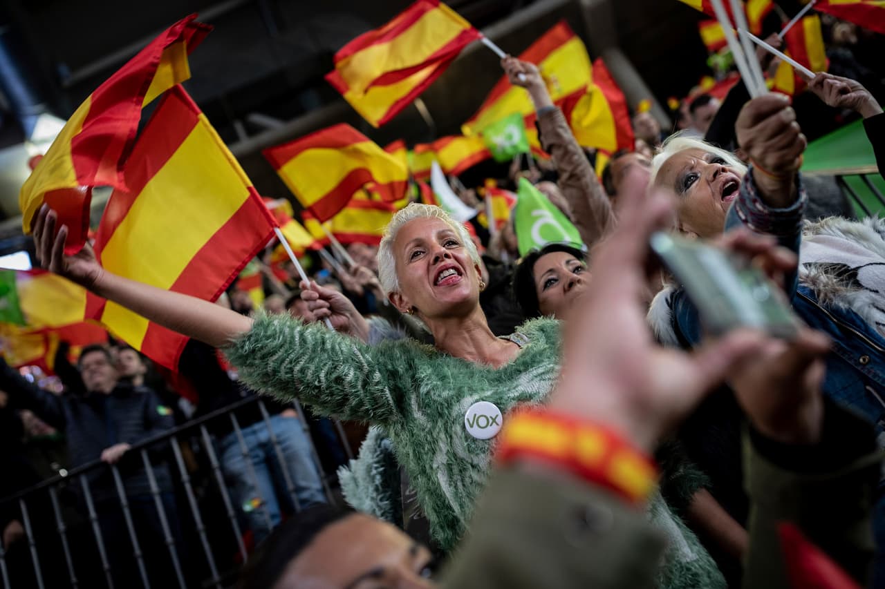 España regresa a la urnas con el partido socialista como favorito y la extrema derecha ante la puerta del parlamento