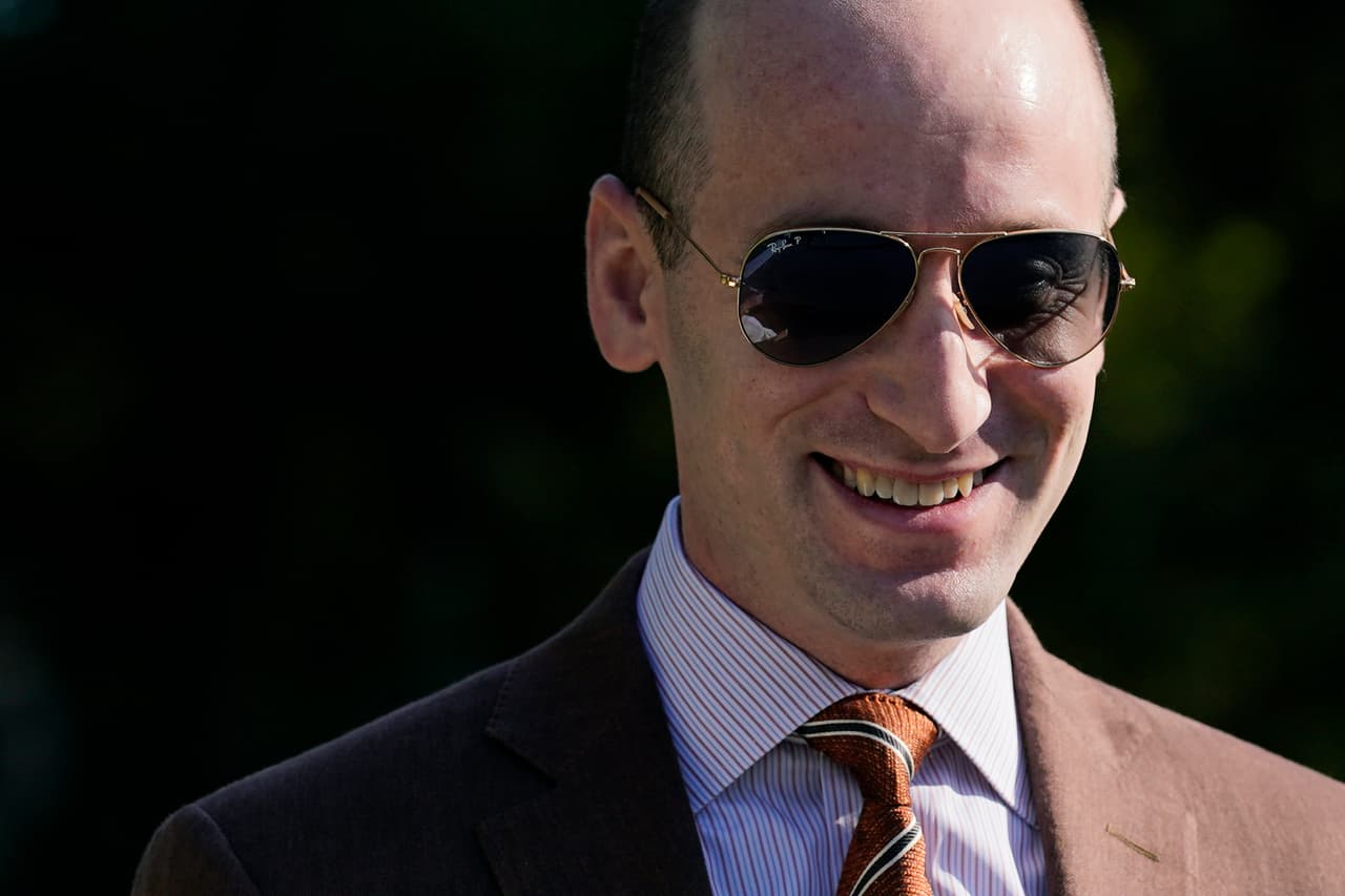 "Un cajón lleno de órdenes": un exjefe del DHS dice que el arquitecto de la política migratoria de Trump guardó medidas "extremas" para un segundo término