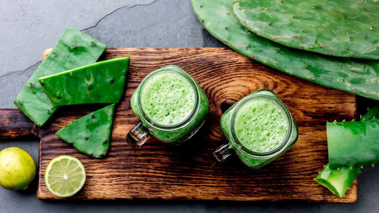 El jugo de nopal y sábila ayuda a bajar los niveles de azúcar si lo tomas a esta hora del día