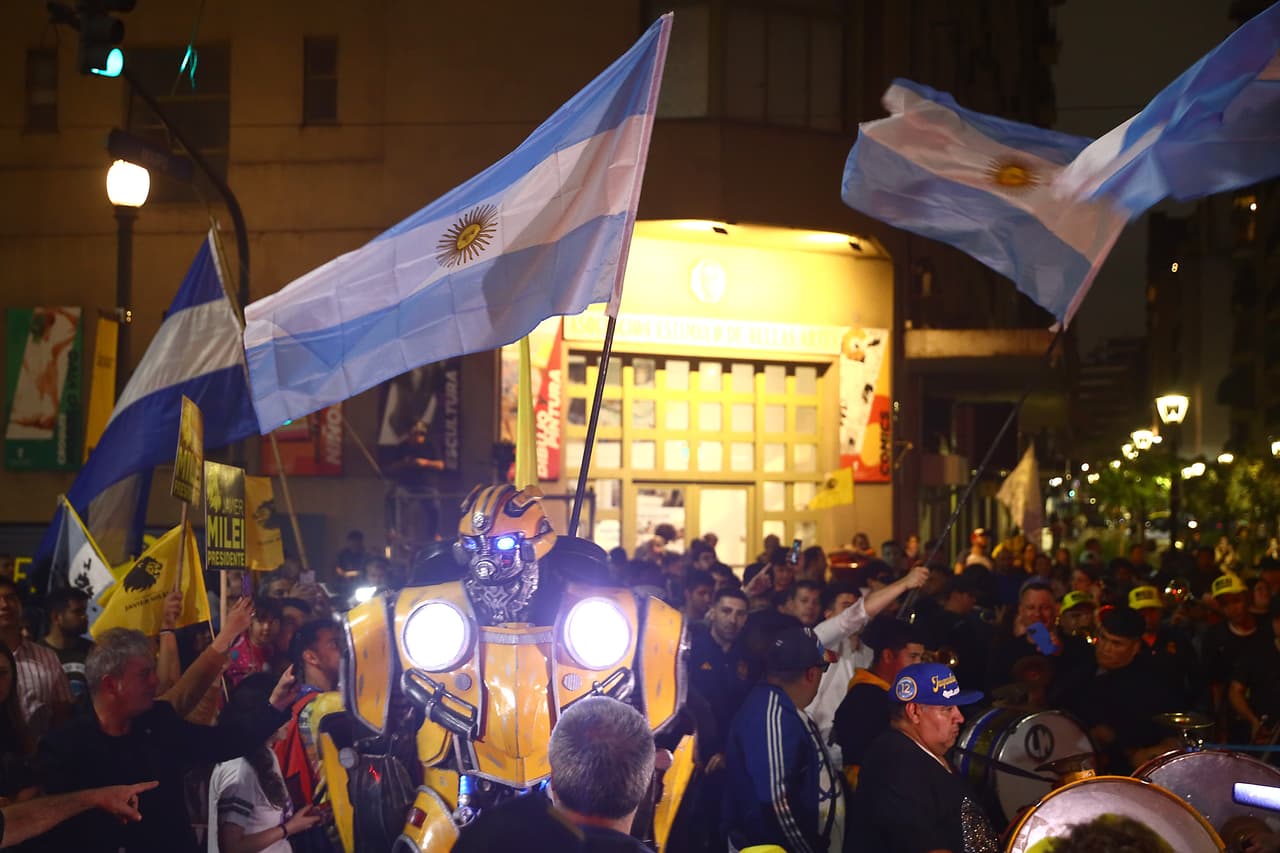 Elecciones en Argentina: Sergio Massa y Javier Milei disputarán la presidencia en una segunda vuelta, según resultado preliminar