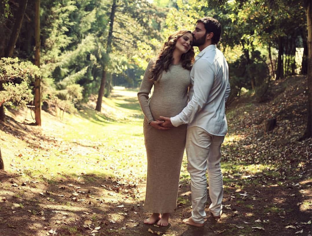 La pareja está más feliz que nunca con Matías, por eso retrasarán la fecha de su boda para disfrutar el crecimiento de su hijo.