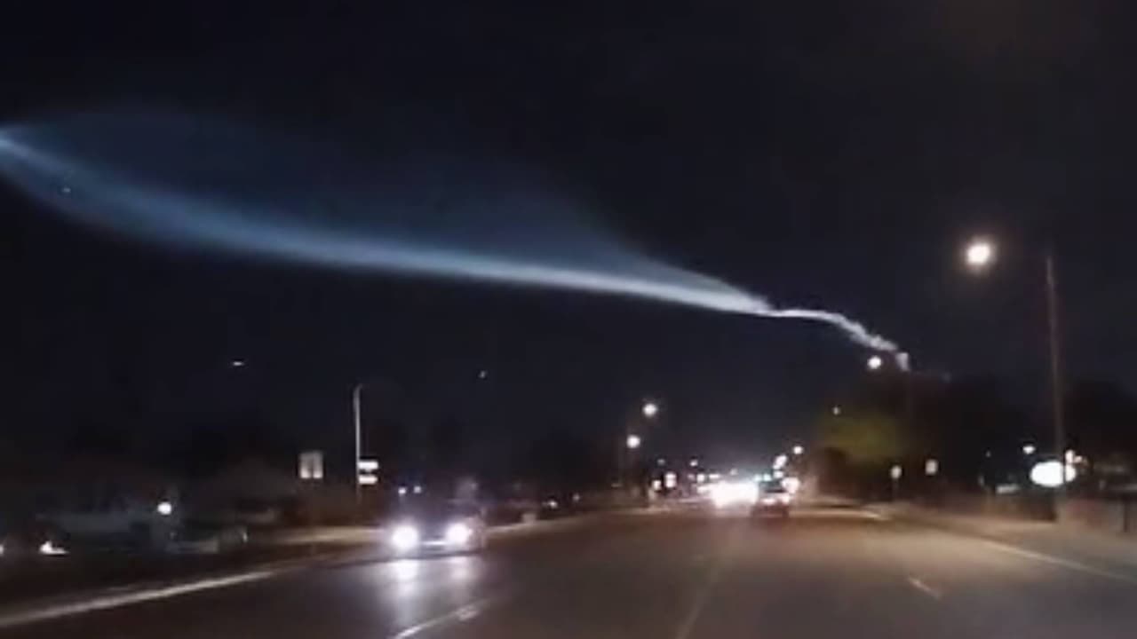 Lanzamiento de SpaceX sorprende con luces en el cielo del Valle