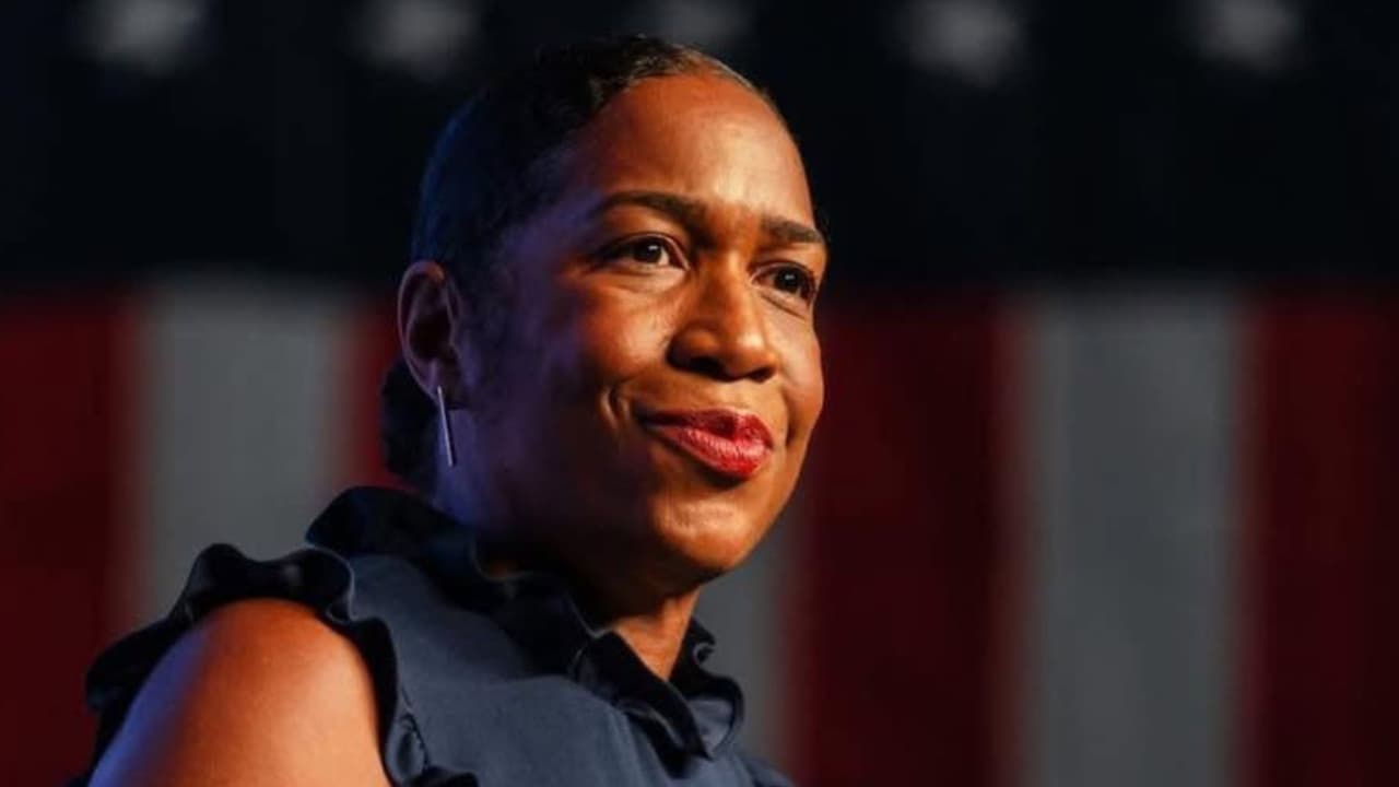 Quién es Juliana Stratton: perfil, trayectoria y propuestas de la candidata al Senado de Estados Unidos por Illinois