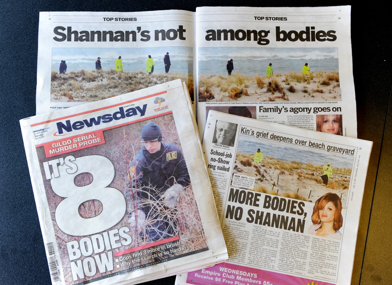 Estos artículos de prensa son de 2011 cuando fueron descubiertos otros cadáveres en Gilgo Beach.