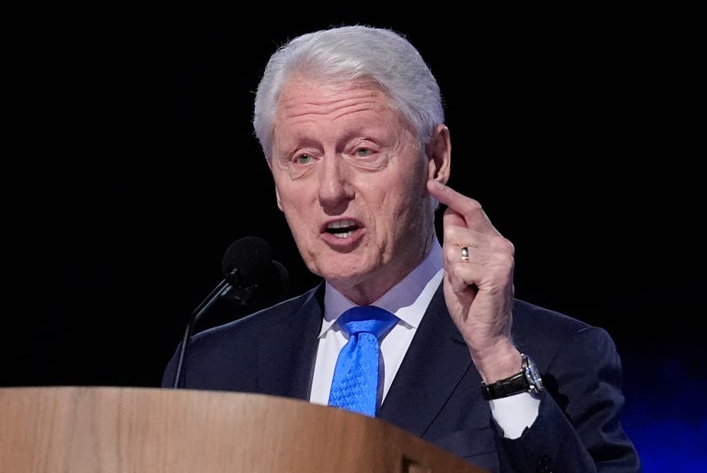 Hospitalizan al expresidente Bill Clinton, de 78 años, tras "desarrollar una fiebre"