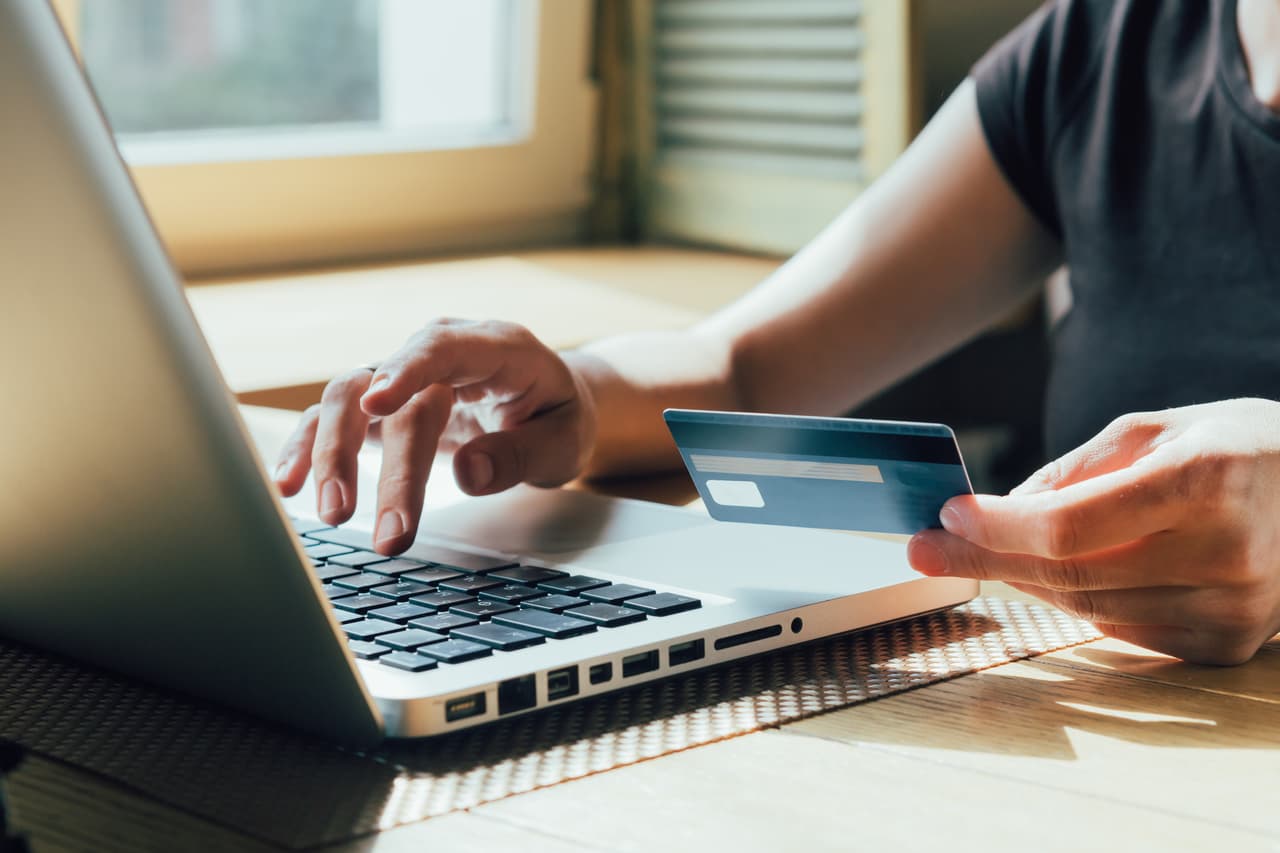 Cómo pagar las tarjetas de crédito mucho más rápido y evitar quedar endeudado
