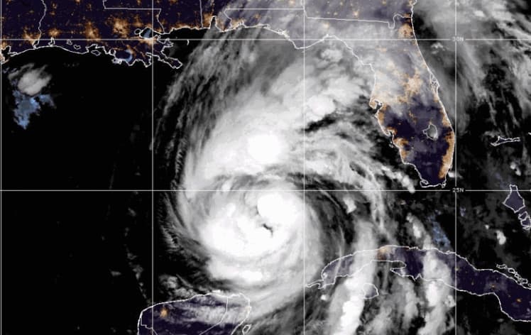 El huracán Helene se fortalece a categoría 2 mientras sigue avanzando hacia Florida