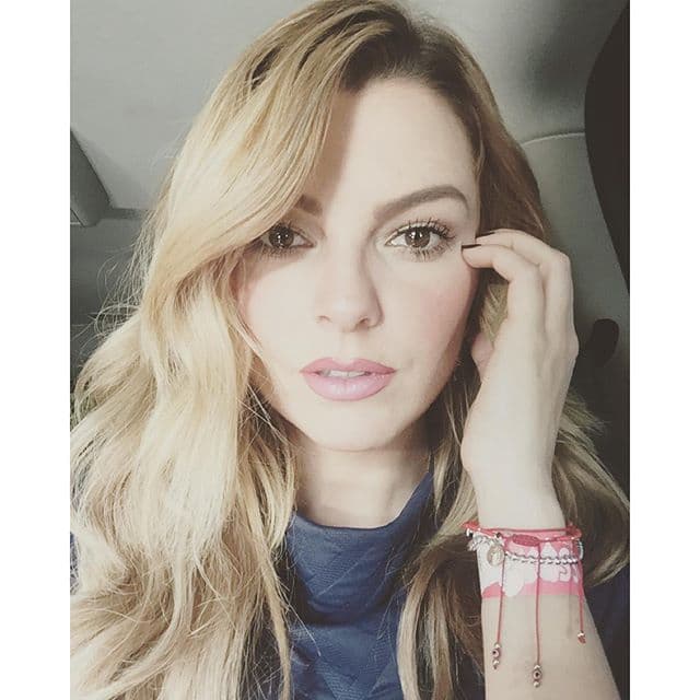 Seguramente el pequeño Matías será muy guapo cuando crezca, la belleza de ambos es innegable.