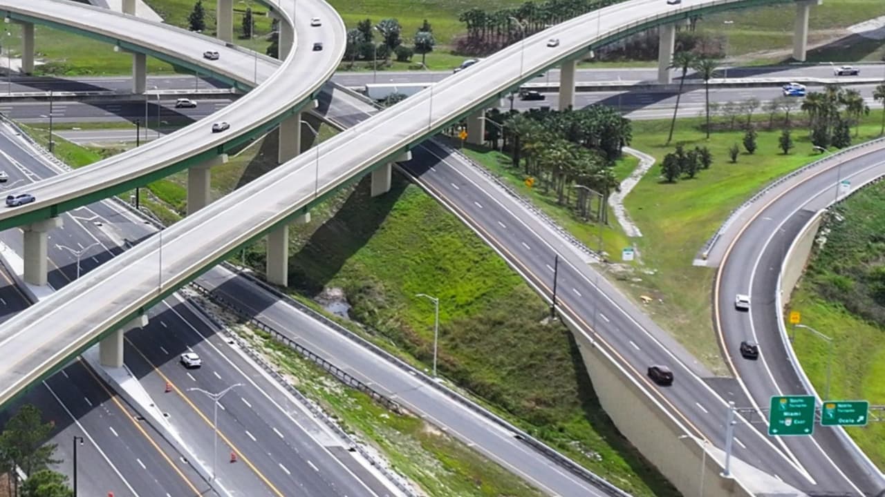 Suben peajes en autopistas de Florida: qué carreteras afectará y para qué usarán el dinero