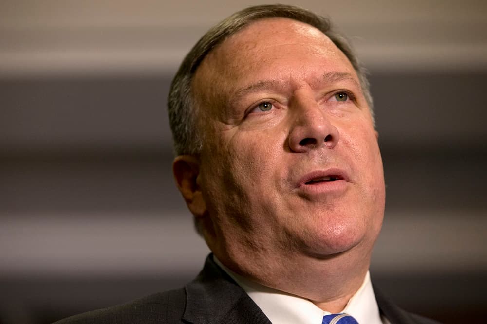 <h2 class="cms-H2-H2">Mike Pompeo - exsecretario de Estado del gobierno de Trump</h2>
<br>
<br>Este exsecretario de Estado, quien pocos días después de las elecciones presidenciales de 2020 y después de declararse la victoria de Biden sugirió que Trump podría permanecer en la Casa Blanca, afirmó el pasado jueves que el Partido Republicano debería dejar atrás el trumpismo.
<br>
<br>Pompeo dijo en Twitter que “los conservadores somos elegidos cuando cumplimos. No cuando simplemente criticamos en las redes sociales. Así es como podemos ganar”, en clara referencia a su antiguo jefe.
<br>