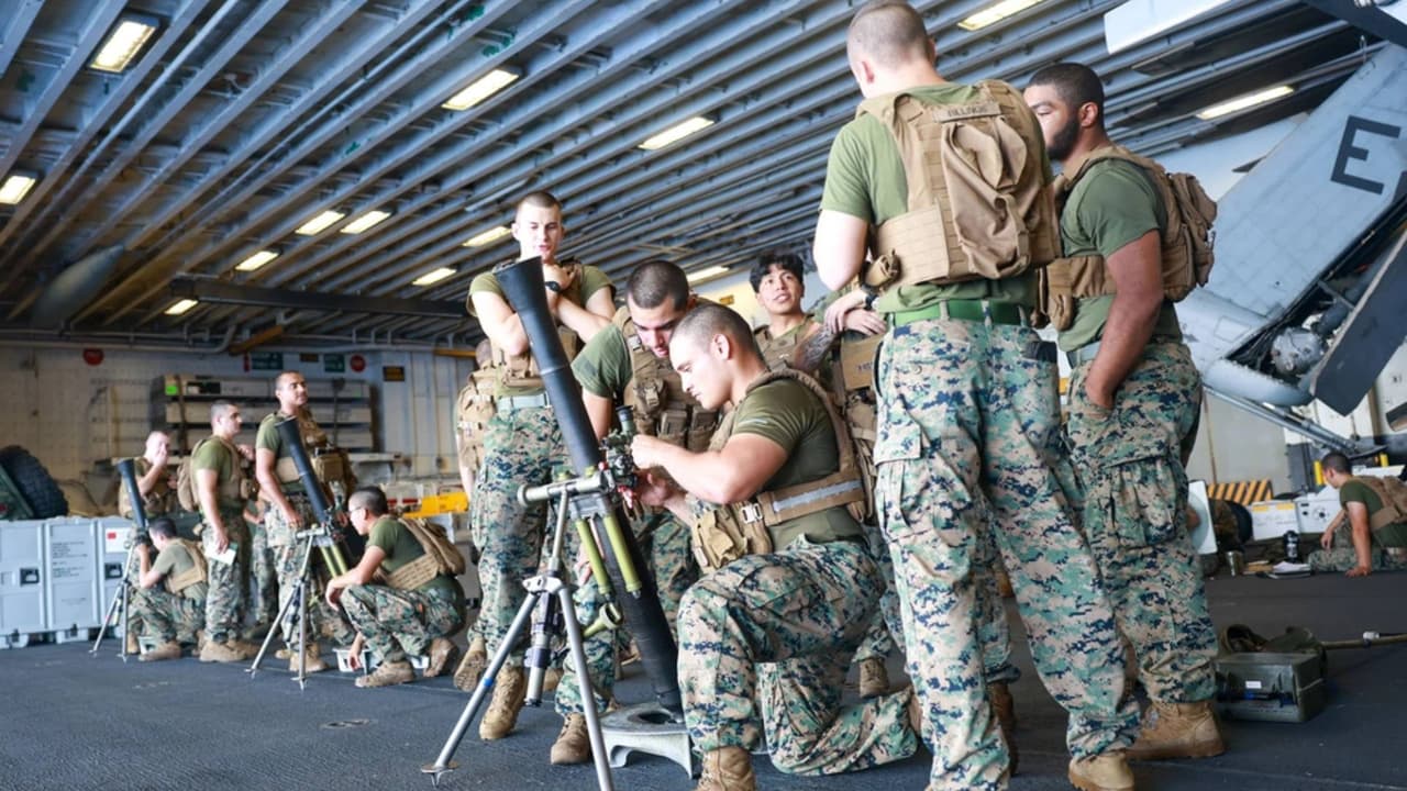 Gobierno de Trump evade preguntas de potencial ataque a Venezuela mientras Cabello lo califica de “vendedera de humo”