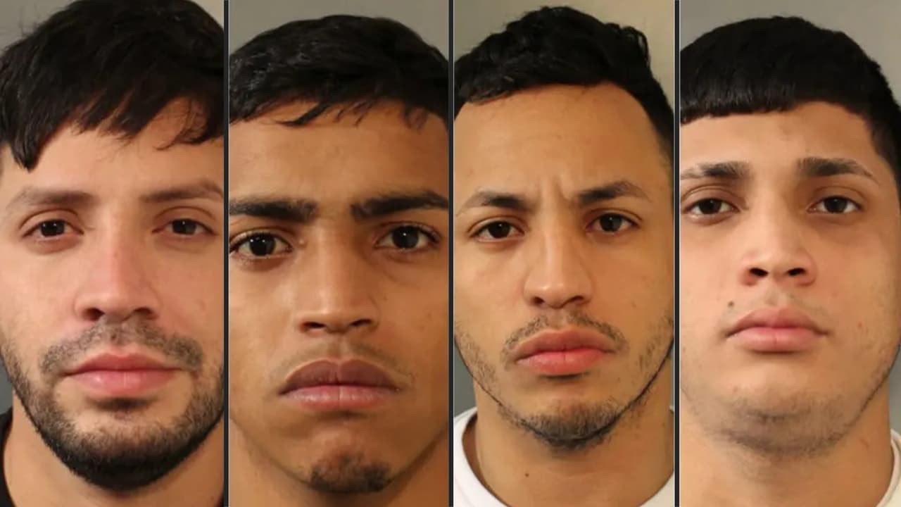 Cuatro inmigrantes arrestados por robar miles en Macy´s; llegaron a NY en autobús desde Texas