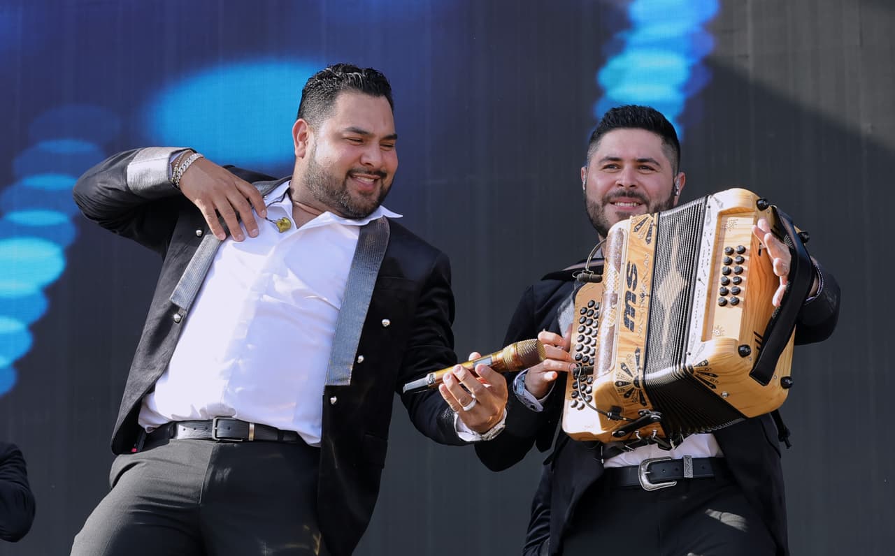 Banda MS y sus colaboraciones fuera del Regional Mexicano