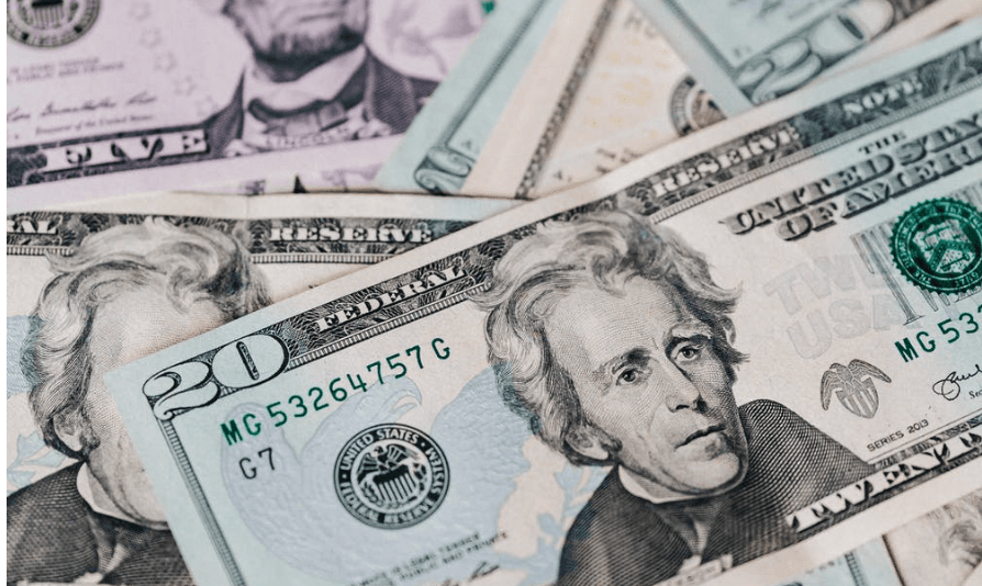 <b>¿Cómo afecta el aumento de la tasa de interés? </b>
<br>
<br>La Reserva Federal anunció una nueva subida en la tasa de interés en 0.75 puntos porcentuales en su intento por frenar la inflación. Se trata del mayor aumento anunciado desde 1994.