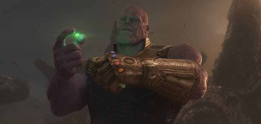 <b>Thanos </b>
<br>El villano de las primeras tres fases del MCU (interpretado por Josh Brolin) es un alienígena que físicamente puede pelear contra Thor, Iron Man y el Capitán América al mismo tiempo, por lo que podría soportar una pelea contra Goku; sin embargo, aunque Goku aumentara su poder con sus diferentes transformaciones, si Thanos tiene el poder de las Gemas del Infinito también podría derrotarlo.