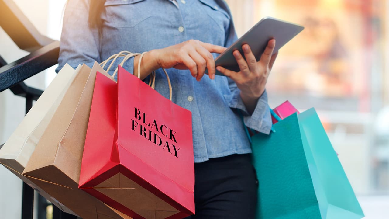 ¿Cómo comprar inteligentemente en el Black Friday? Esto recomienda un asesor financiero